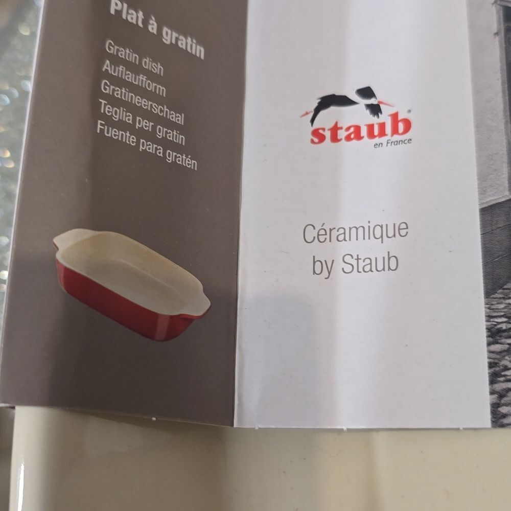 Staub Ceramic Rectangular Baking Dish - Picture 7 of 12
